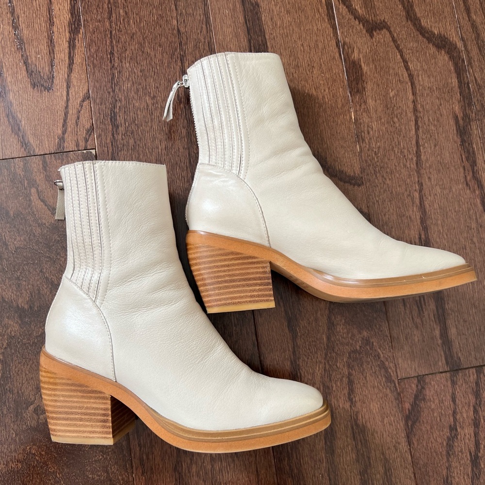 Silent D Teach Boots